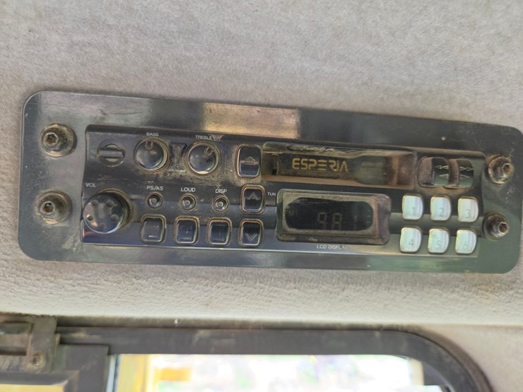 2006-komatsu-d65ex-image-49