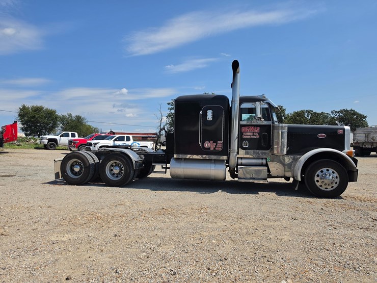 1992-peterbilt-379-image-14