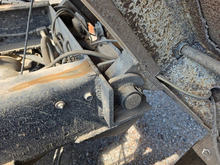 1997-mack-ch600-image-38
