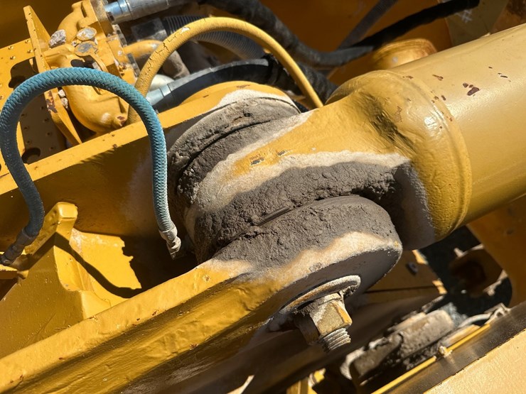 caterpillar-988f-image-27