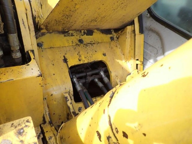 2006-kobelco-sk235sr-lc-1e-image-19