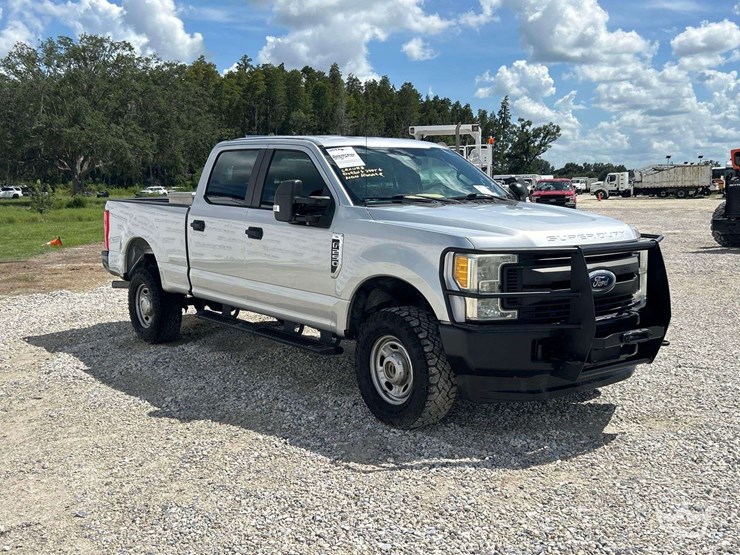 2017-ford-f250-image-2