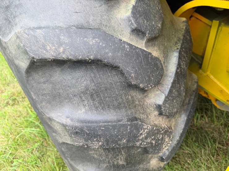 deere-310c-image-50