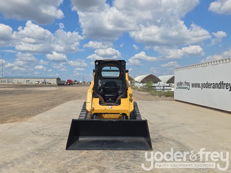 2023-caterpillar-259d3-image-8