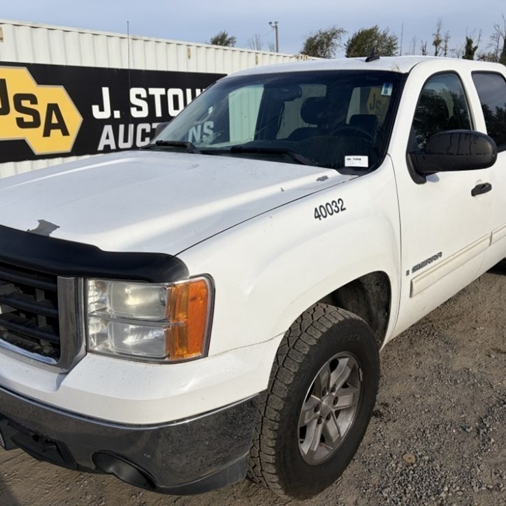 2008 GMC Sierra 1500 SLE 4x4 Crew Cab Pickup