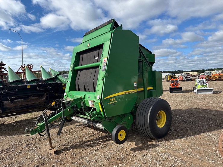john-deere-569-image-1