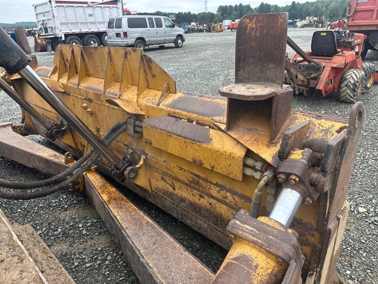 caterpillar-d6t-lgp-image-36