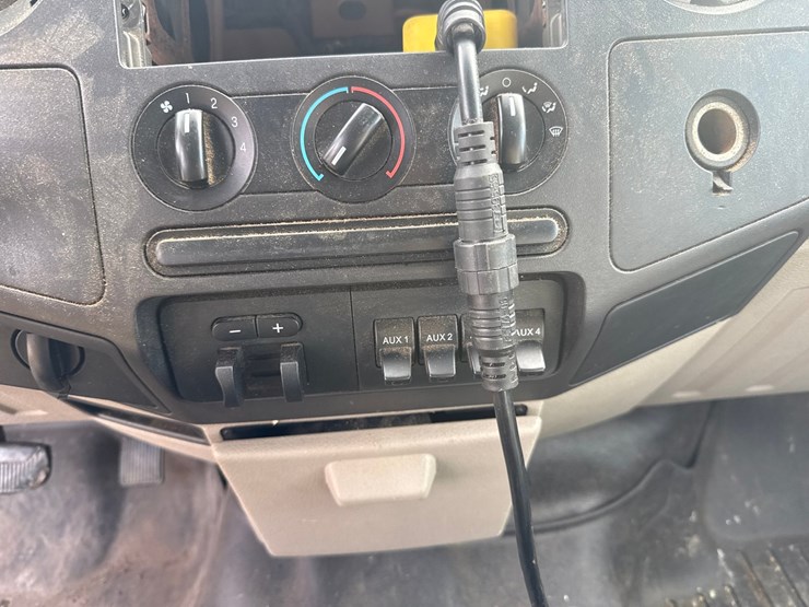 2009-ford-f450-image-48
