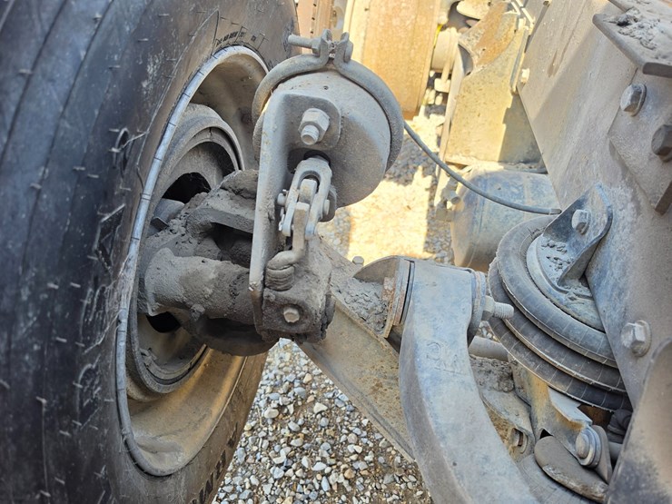 2005-peterbilt-379-image-66