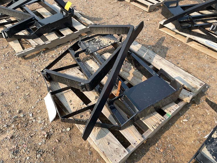 #2069-•-2026-mower-king-skid-steer-forks-image-1