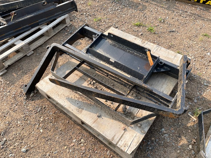 #2039-•-2026-unused-land-honor-mini-skid-steer-pallet-fork-frame-image-2
