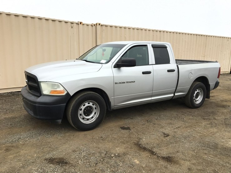 2012-dodge-1500-image-1