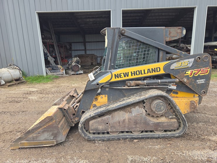 new-holland-c175-image-2