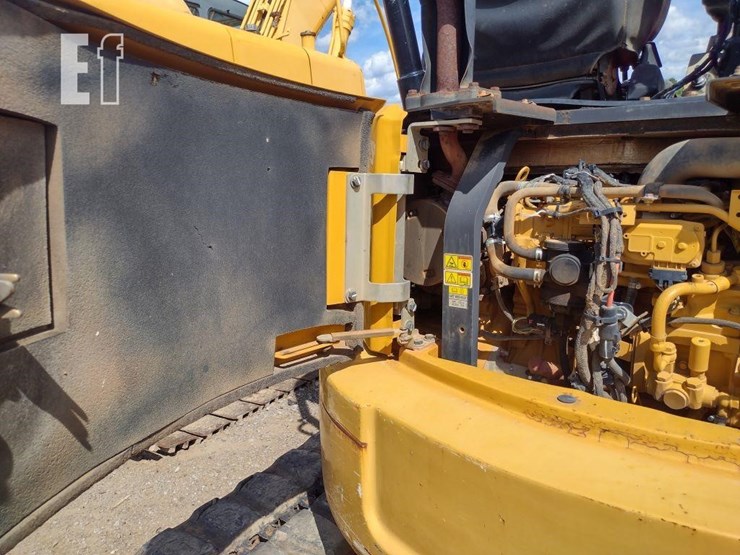 caterpillar-305e2-image-19