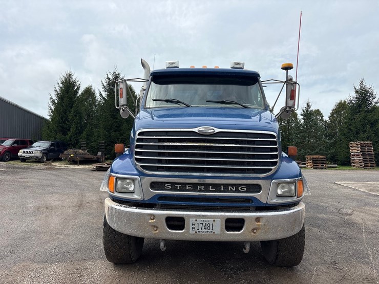 #3224-•-2006-sterling-st-9500-quad-axle-dump-truck-image-8