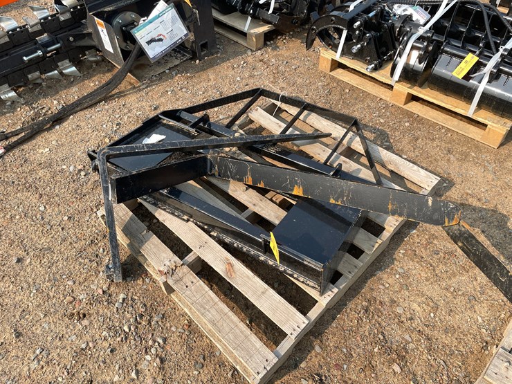 #2071-•-2026-mower-king-skid-steer-forks-image-4