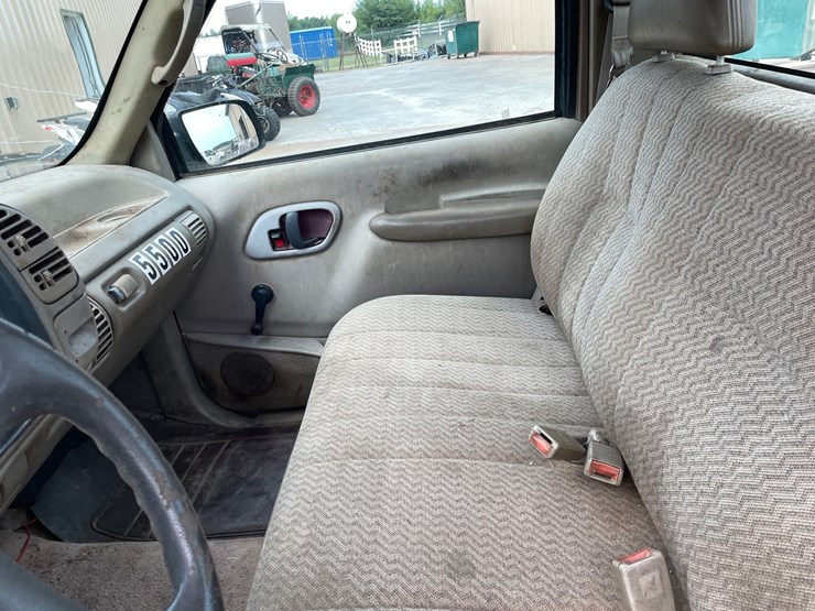 1996-chevrolet-2500-image-17
