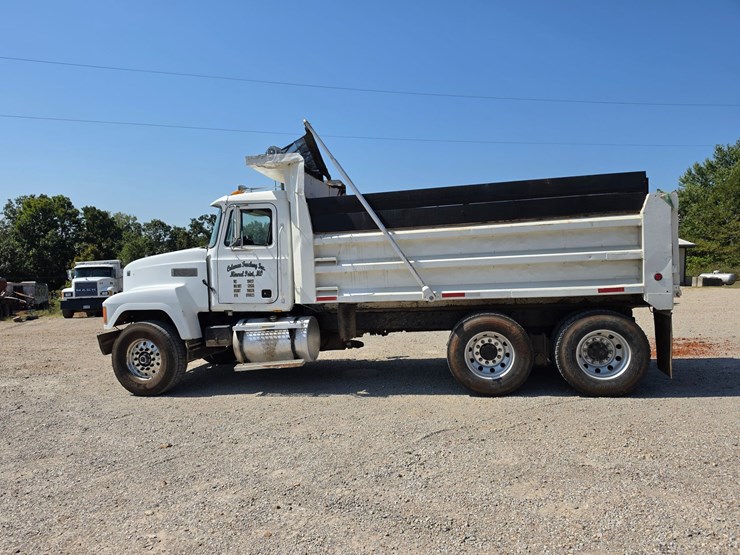 1997-mack-ch600-image-5