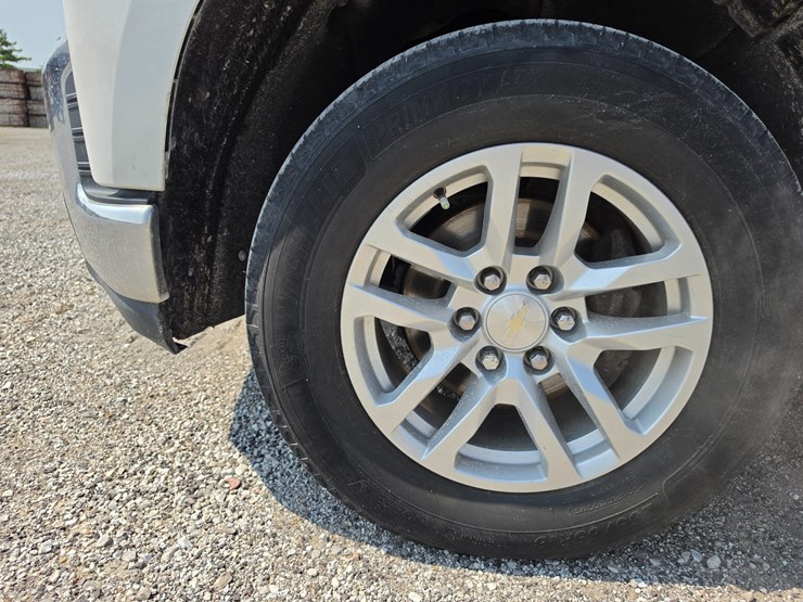 #25370-•-2019-chevrolet-silverado-pickup-truck-image-11