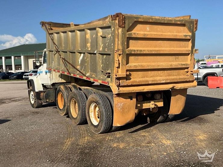 1993-ford-lt9000-image-4