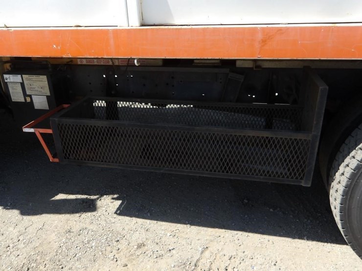 2004-international-durastar-4300-image-16
