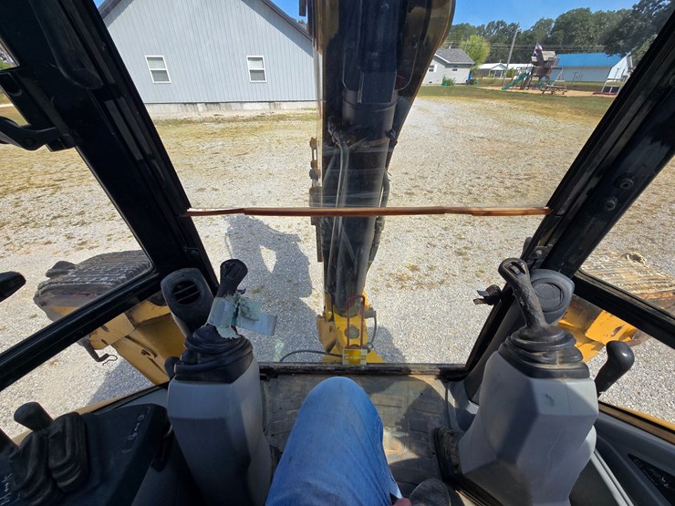 caterpillar-420e-image-62