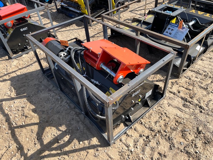 2026-caterpillar-307-image-1