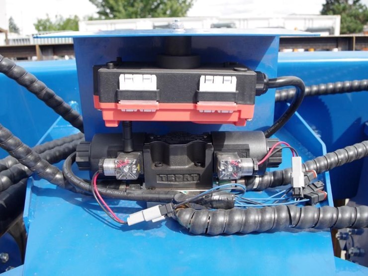 topcat-72"-skid-steer-soil-conditioner,-harley-power-rake-attachment,-m/n-ssscr72,-unused-image-10