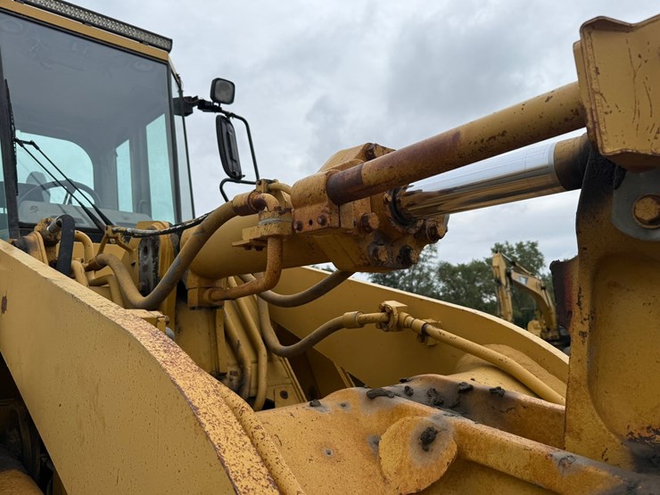 caterpillar-950f-image-32