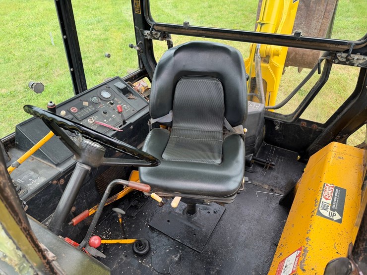deere-310c-image-30