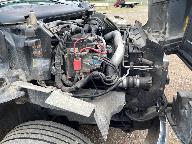 #1459-•-2005-chevrolet-5500-chipper-truck-(has-mn-title)-image-27