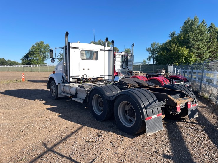 2006-kenworth-t800b-image-2