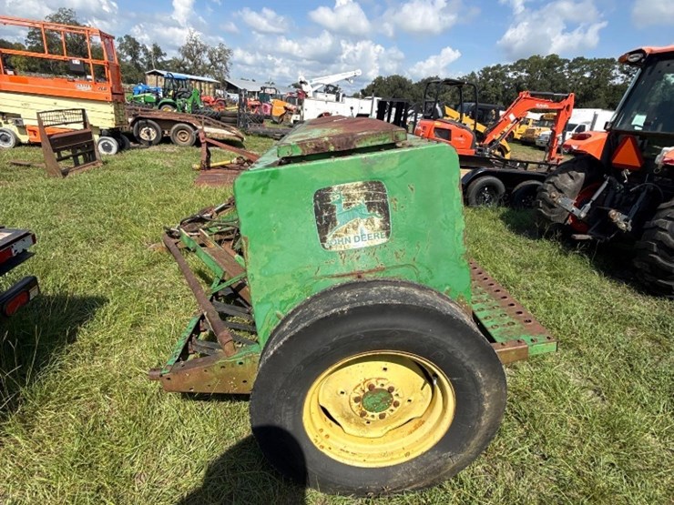 john-deere-450-image-9