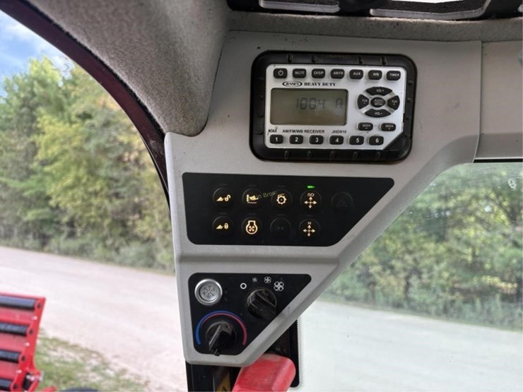 2016-jcb-175-eco-image-10