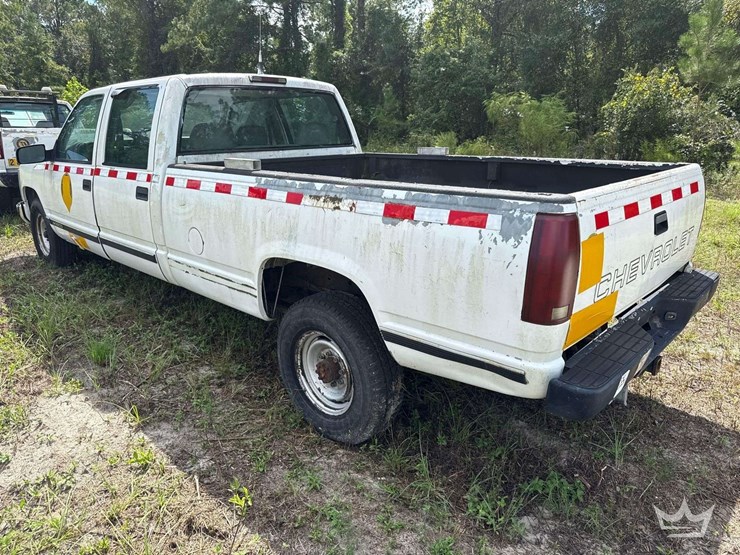 2000-chevrolet-3500-image-4
