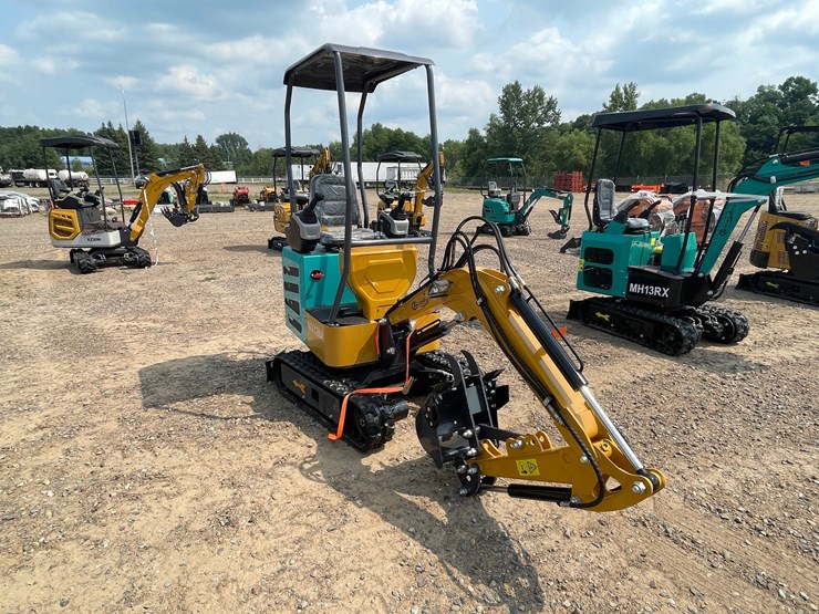 #5540-•-2026-mx12rx-mini-excavator-image-4