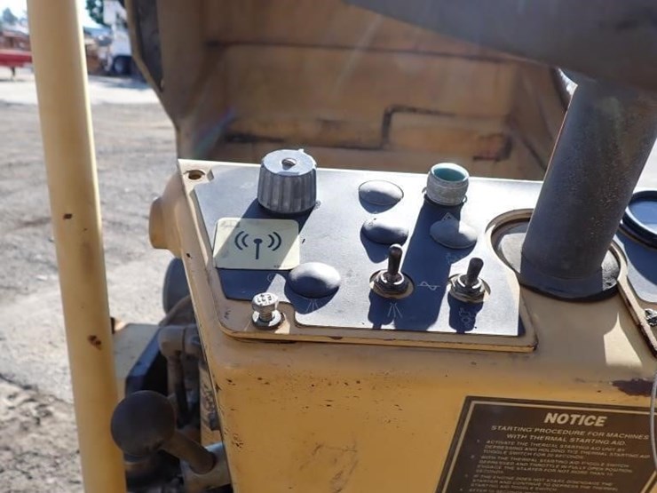 2002-caterpillar-cb-224d-image-22