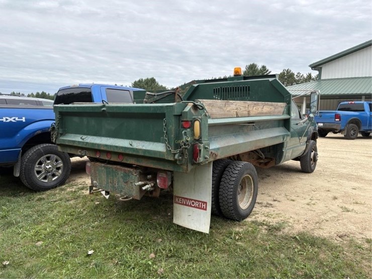 1995-gmc-sierra-3500-image-3