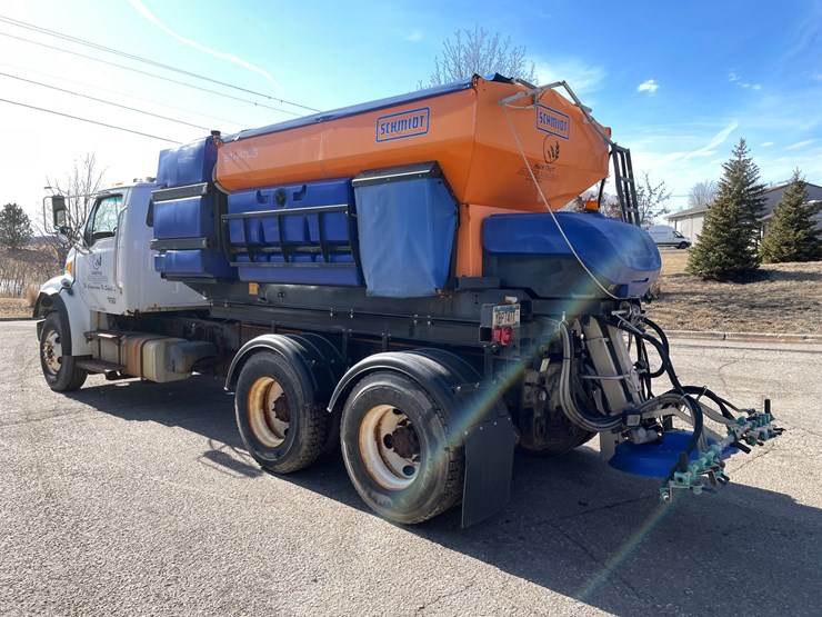 #1455-•-2003-sterling-salt-truck-(has-mn-title)-image-2