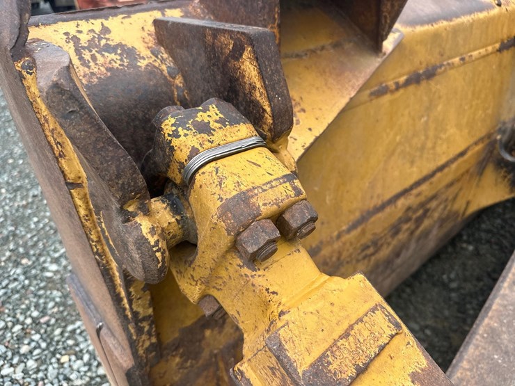 caterpillar-d6t-lgp-image-28