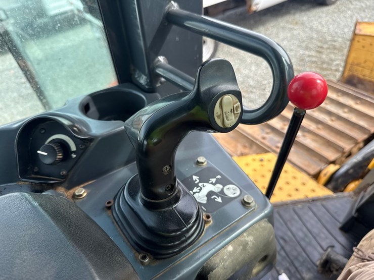 2014-deere-750k-lgp-image-47
