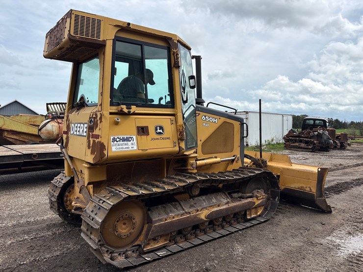 2004-deere-650h-xlt-image-5