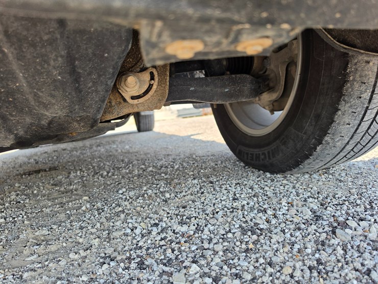 #25370-•-2019-chevrolet-silverado-pickup-truck-image-15