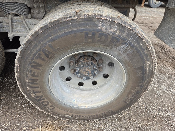2002-sterling-l9500-image-85