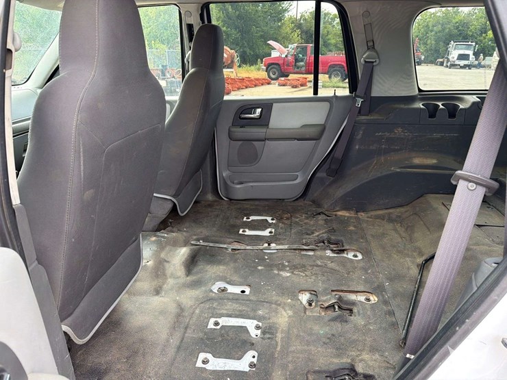2006-ford-expedition-image-30