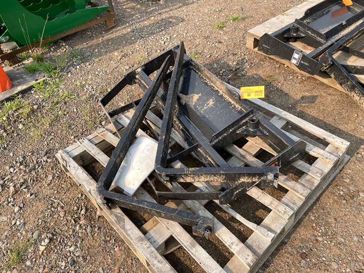 #2040-•-2026-unused-land-honor-mini-skid-steer-pallet-fork-frame-image-3