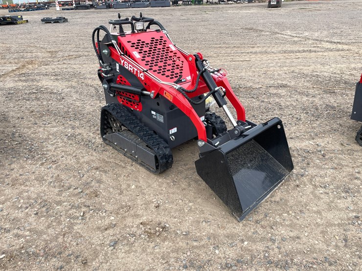 #5506-•-2026-agt-skid-steer-loader-image-1