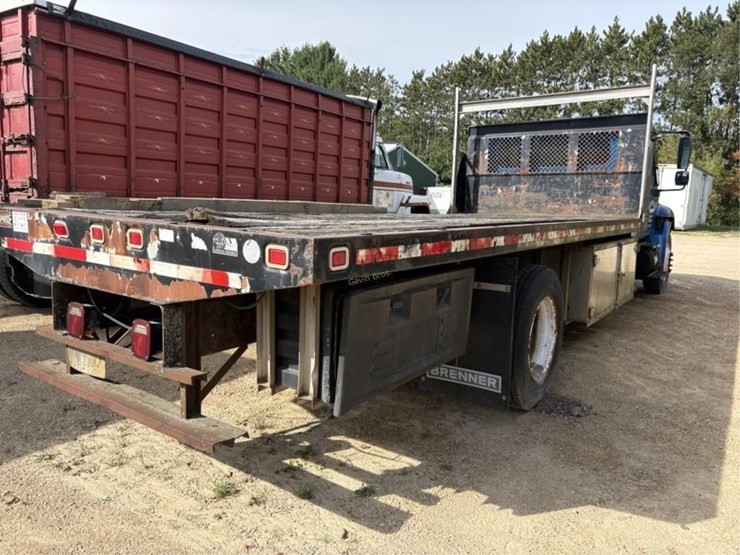 2005-international-durastar-4300-image-3