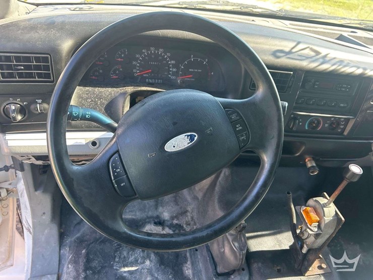 2002-ford-f650-image-10