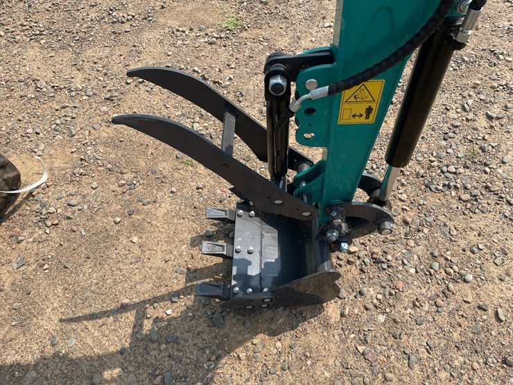 #5549-•-2026-qk16r-mini-excavator-image-5
